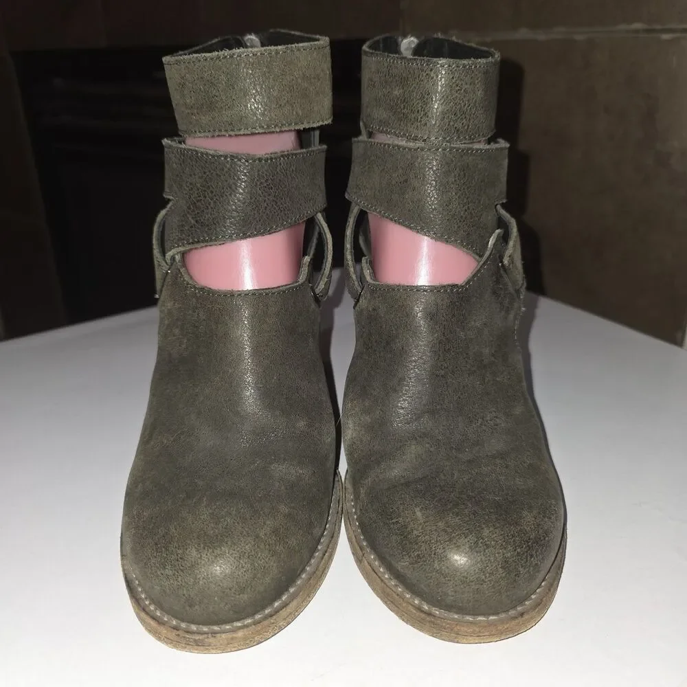 LD TUTTLE 8.5 US Gray Distressed Zipper Heels Boho Brutalist Boho Ankle Booties
